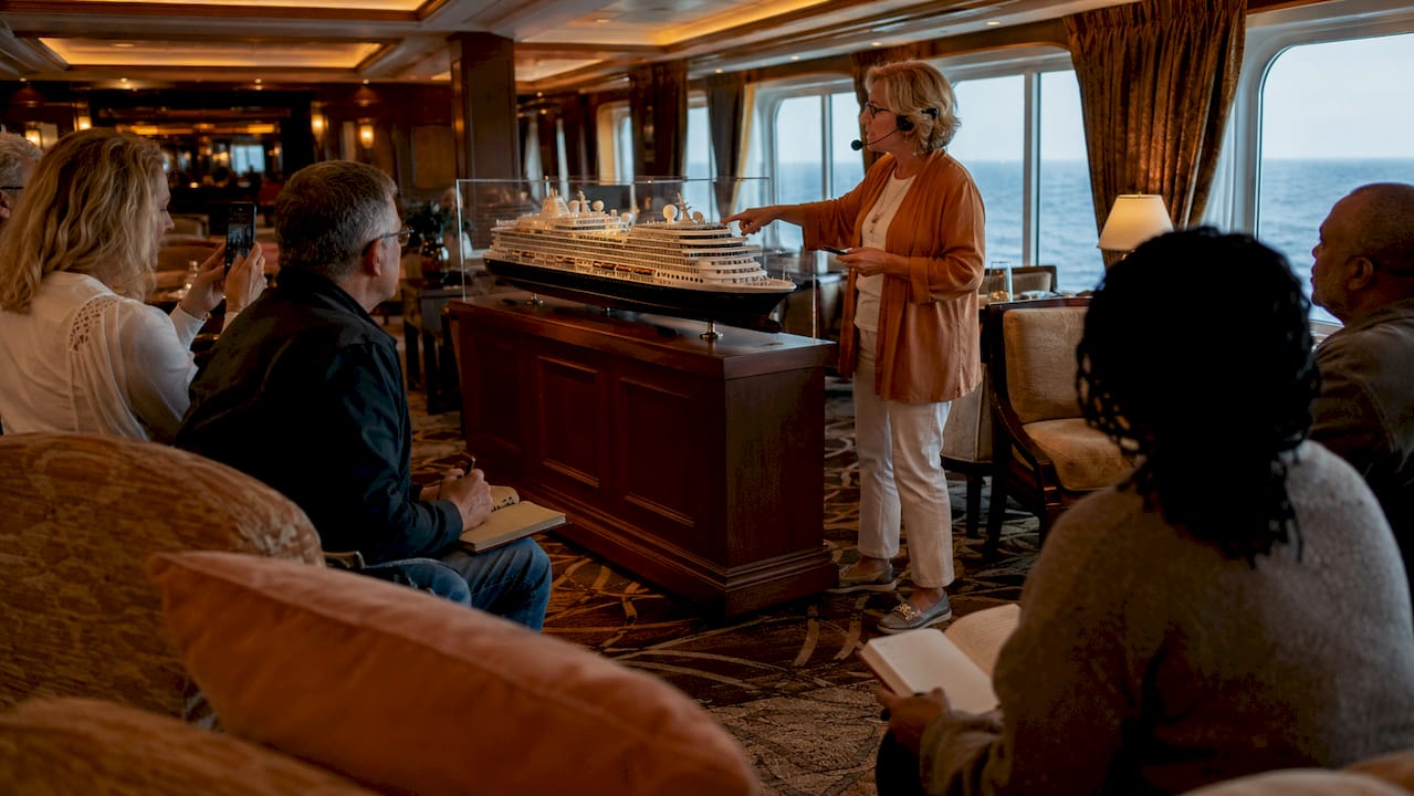 Types of Behind-the-Scenes Tours: Your Insider Guide